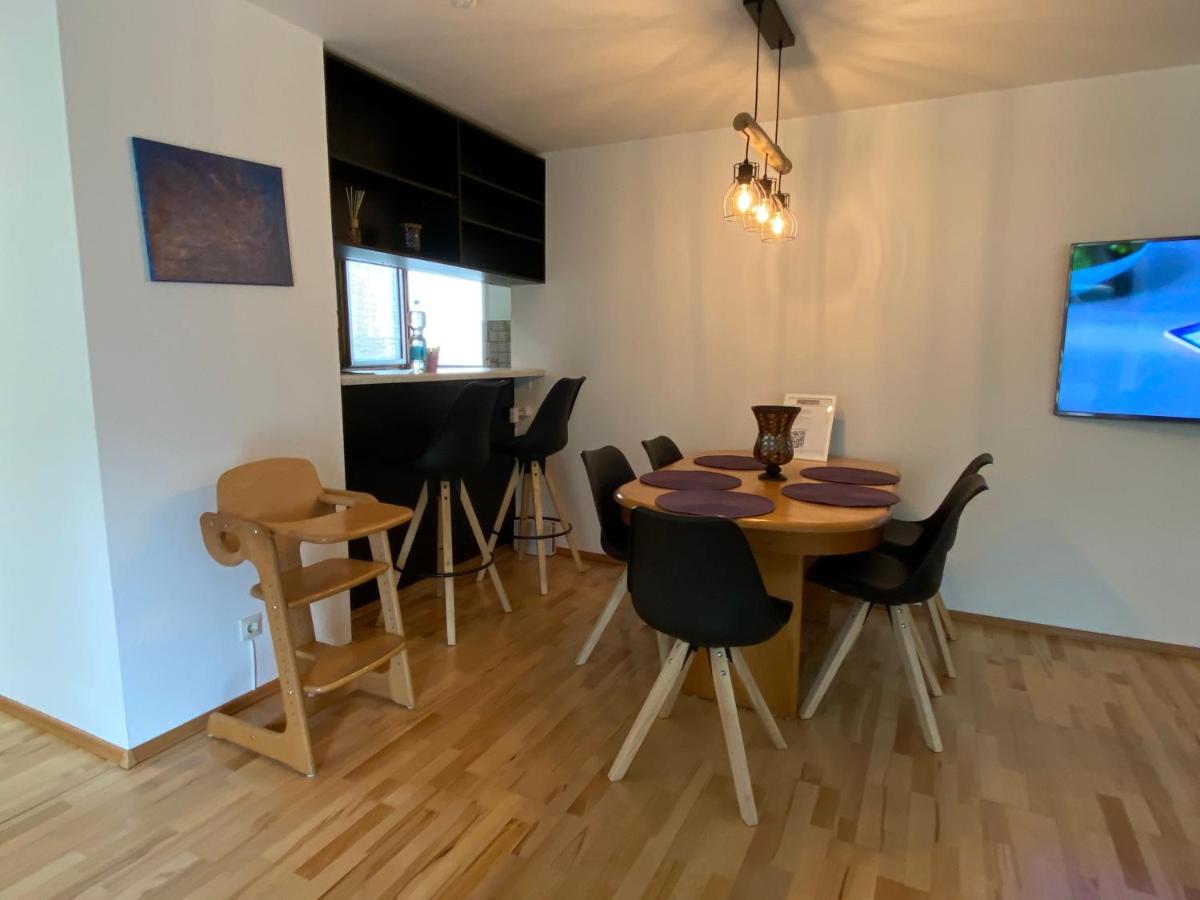 Outlet Apartment *